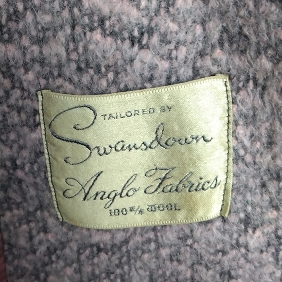Vintage Swansdown jacket. - Picture 8 of 9